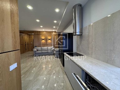 Продам 2к квартиру 96м2 з якісним ремонтом на Печерську!