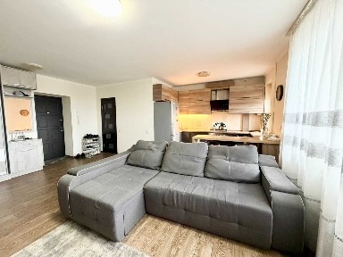 Продам 2 кімнатну квартиру з ремонтом, р-н 101 кварталу