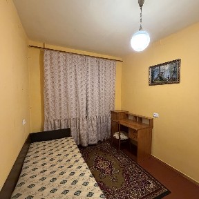 Подобово квартира 4-х кімнатна зайнято до 02 листопада