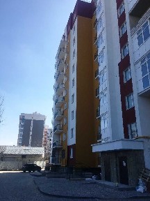 Здам в довгострокову оренду цокольне приміщення на Зеленій 269-Н