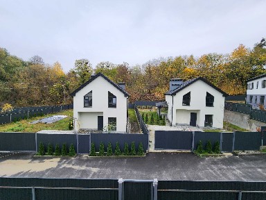 Продам Будинок, 115 м², 7 соток, електрика, штукатурка, басейн, с. Іванковичі.
