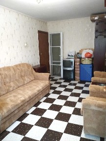 Продаж 3-кімнатної квартири 3/5, 30000