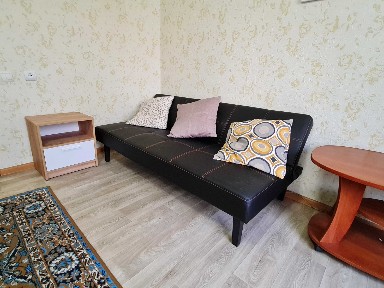 Двухкімнатна в центрі, біля ТРЦ Любава. Гоголя 206.