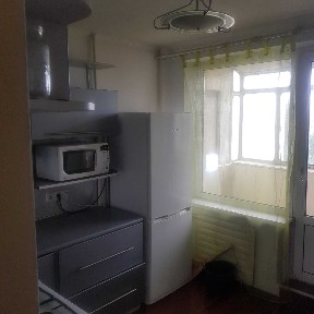 Кіото буд. 15, метро Чернігівська, Лісова 10хв. пішки, однокімнатна.