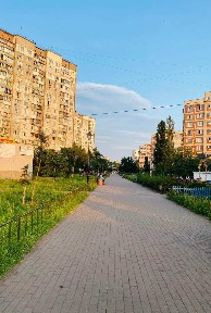 СДАМ ! ХОРОШЕНЬКУЮ 1 км., 34/16/8, возле СИЛЬПО, на Радужном. ГАЗ!