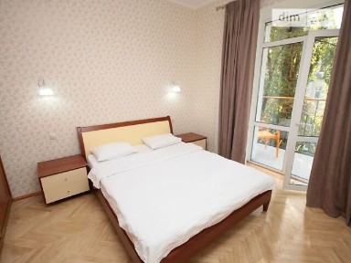 Довготривала оренда 2к квартири на вул. Прорізна 13 • ID 35098404
