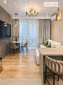 Продаж 1к квартири 51 кв. м на вул. Предславинська 42 • ID 35095883