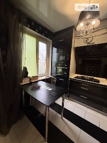 Продаж 2к квартири 50 кв. м на вул. Академіка Корольова 98 • ID 35099182