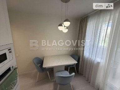Продаж 3к квартири 70 кв. м на вул. Кадетський Гай 11 • ID 35098848