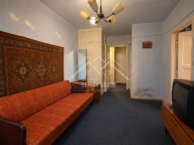 Продаж 3-кімнатної квартири 50.1 м², Магістральна вул.