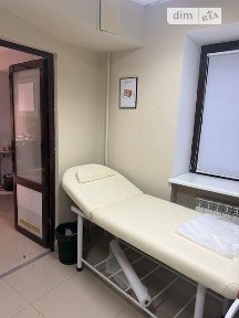 Здається комерційне приміщення на вул. Старий Ринок 5, площа 48 кв. м • ID 35100595
