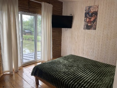 Затишний Будинок з Басейном для відпочинки у Family Rest