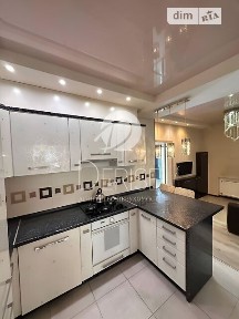 Продаж 2к квартири 42 кв. м на вул. Боголюбова 6 • ID 35101165