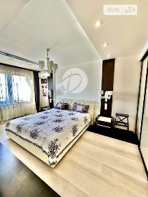 Продаж 2к квартири 64 кв. м на вул. Михайла Максимовича 9Б • ID 35101154