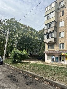 Продам 3 квартиру Салтовка р-он 8 хлебозавод, кирпич