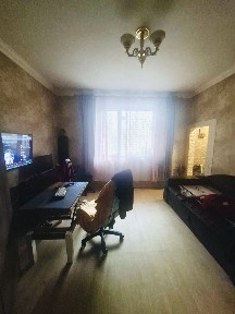 Продаётся 2х-комнатная, проспект Гимназический (Пелина)