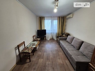 Продаж 1к квартири 38 кв. м на вул. Лазурна 3 • ID 35101761