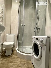 Продаж 1к квартири 26 кв. м на вул. Захисників України • ID 35101711