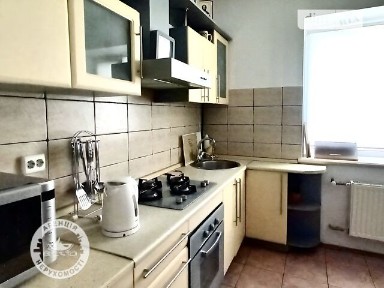 Продаж 3 поверхового будинку з ділянкою на 2 сотки, 202 кв. м, 6 кімнат, на вул. Малишка • ID 35102067
