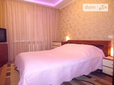 2-кімнатна квартира подобово 52 м², Щорса ул., 81А