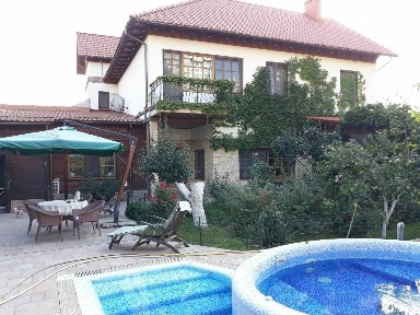 Продам 2-х эт. дом ул. Бернардацци/ 9 ст. Большого Фонтана.