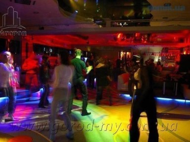 Днепр, Александра Поля просп., 111