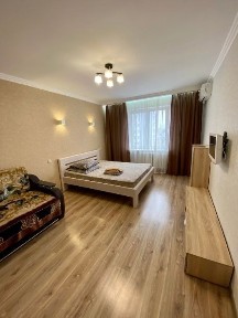 1-кімнатна квартира подобово 43 м², Миколи Закревського вул., 97А