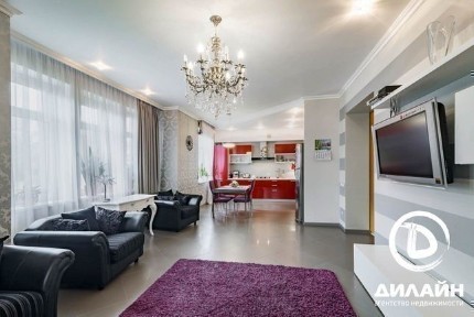 Просторная 100 м квартира в ЖК Ренесанс