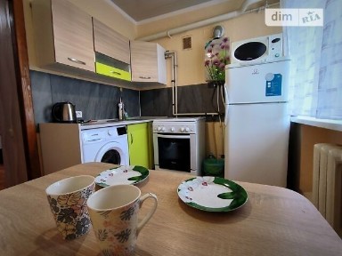 1-кімнатна квартира подобово 40 м², Планетна вул., 3