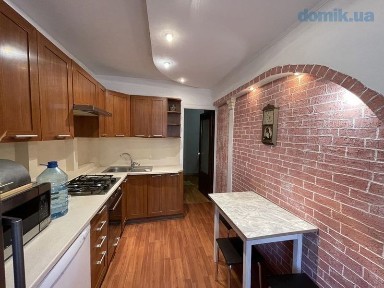 Днепр, Правды пр., 66