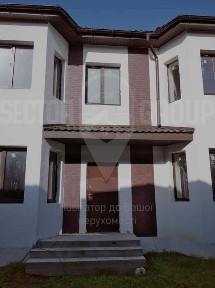 Таунхаус біля озера в 