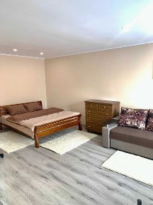 Бам. Поруч парк. Власник. Звітні документи. Квартира подобово