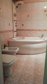 Cдаю хорощую квартиру в центре посуточно, почасово с документами