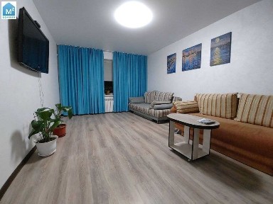 3-комнатная квартира посуточно 65 м², Тополь 1 ул., 15