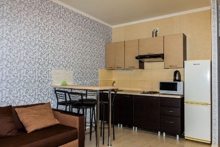 ПОДОБОВО-ПОГОДИННО, 2-к. кв. Богатирська 6а, 10хв до метро ЗНИЖКИ В ОПИСІ!