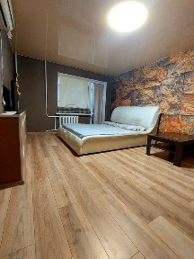 Квартира на М, Лисиченко 5,