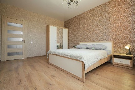 Київ, Оболонський, вулиця Сім'ї Кульженків 37