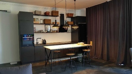 Продажа 2-комнатной квартиры 98 м², Жуковского ул., 9