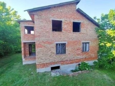 Будинок/Дача поруч з Золотоношею