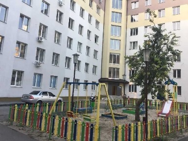 300 грн. СДАМ ПОСУТОЧНО. Кв-ра ЖК Карамель, р-н ЖД Вокзал, ц. рынок.