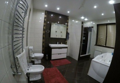 Киев, 121-я Садовая ул.